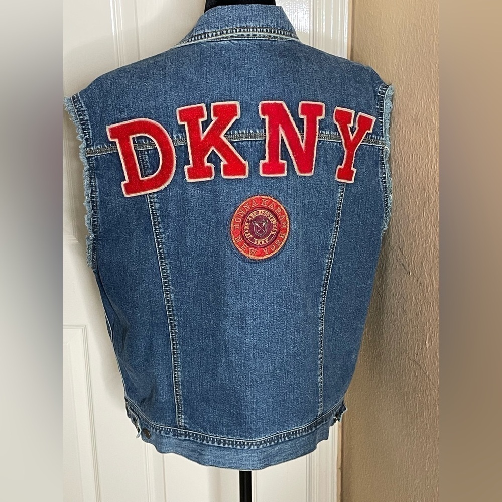 VINTAGE 92’ designer Donna Karan NY unique denim Felt Letterman vest Size 12 - Picture 4 of 12